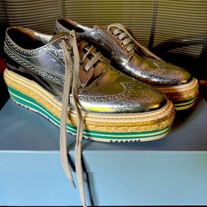 Prada lace up silver oxfords. Size 37.5 Calzature Donna, color Argento